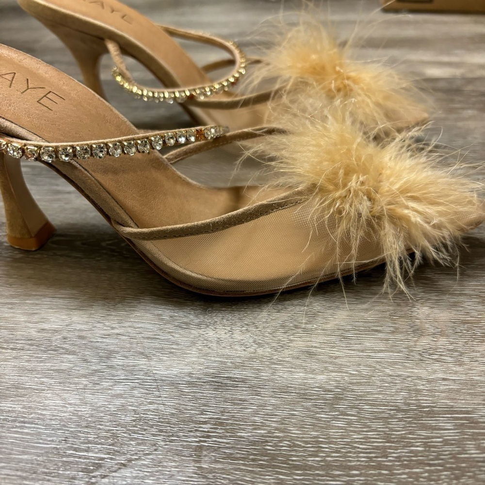 RAYE Duke Nude Feather Crystal Pointed Toe Heels Size 6 REVOLVE - Picture 3 of 10